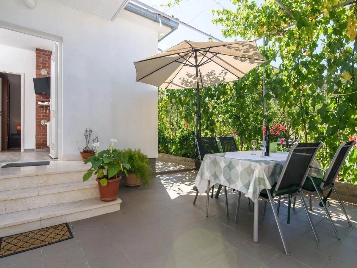 Apartments Beba - Peaceful Location Trogir