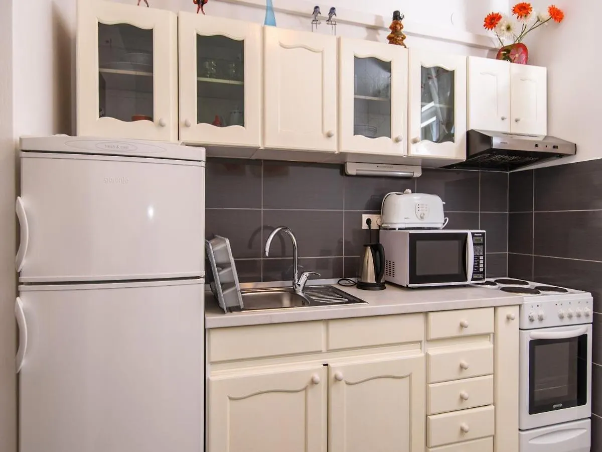 Apartments Beba - Peaceful Location Trogir Guest house