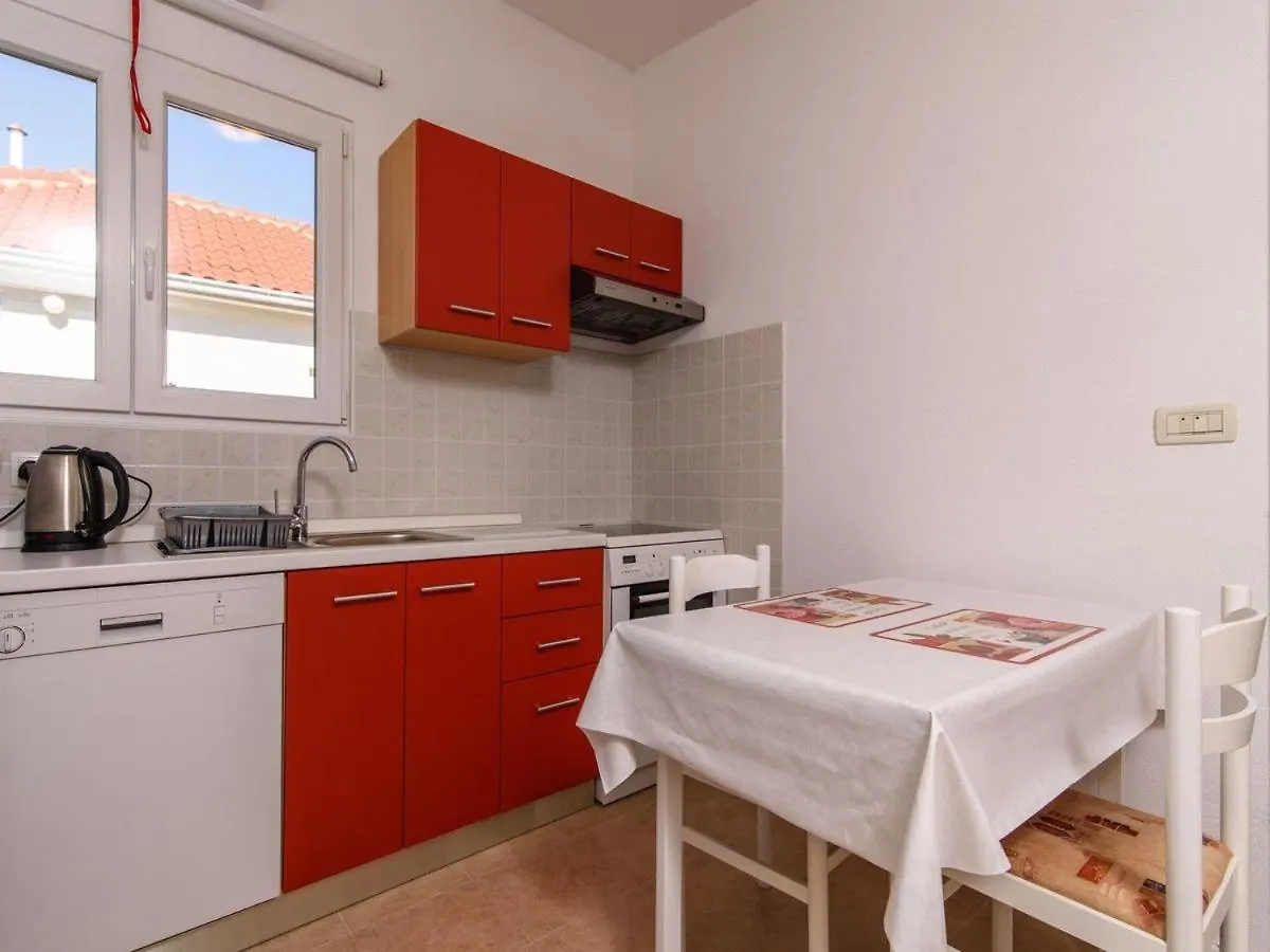 Apartments Beba - Peaceful Location Trogir Guest house